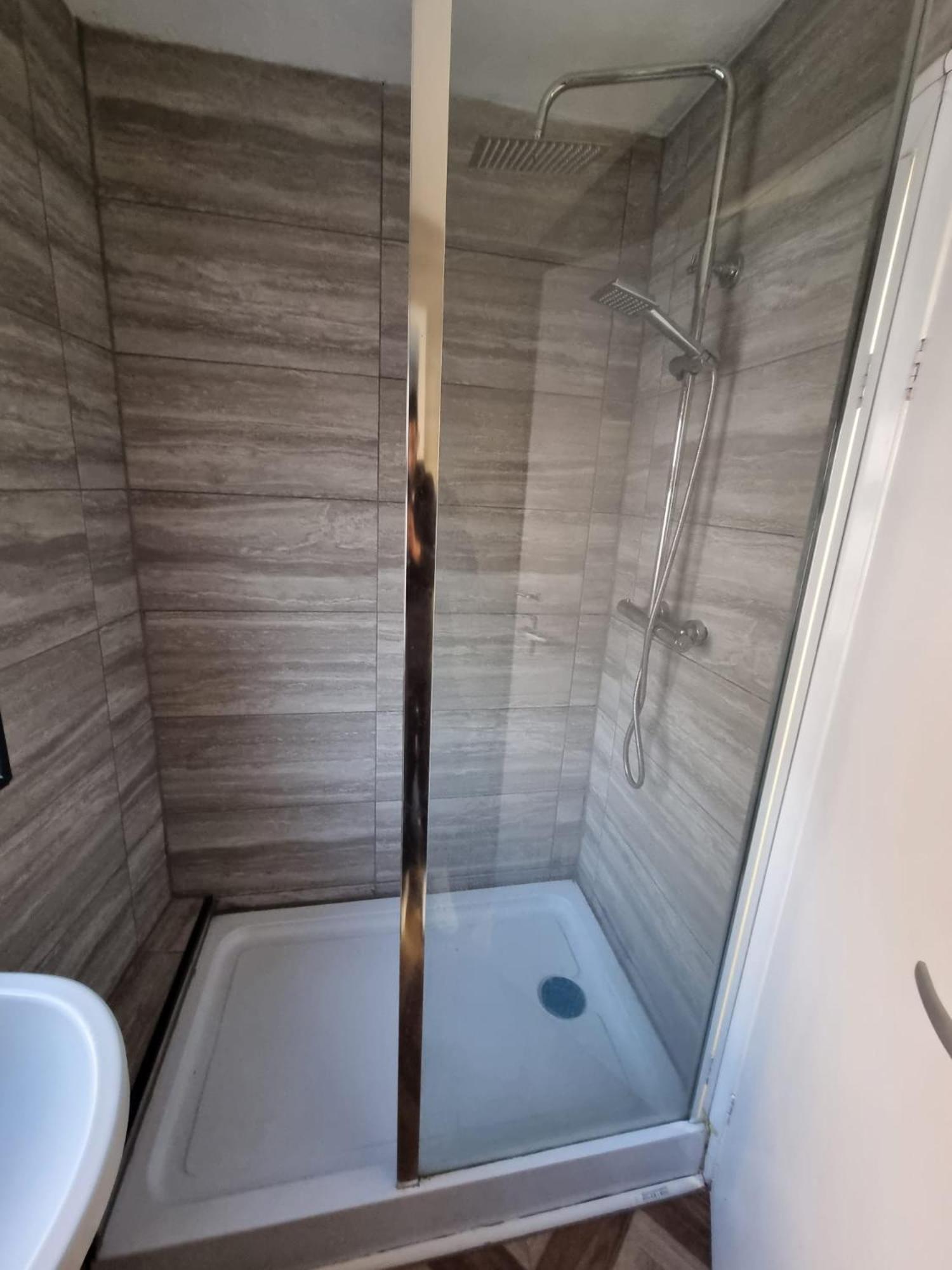 Easy Rooms, London Luton Airport -24 Hour Check-In Esterno foto